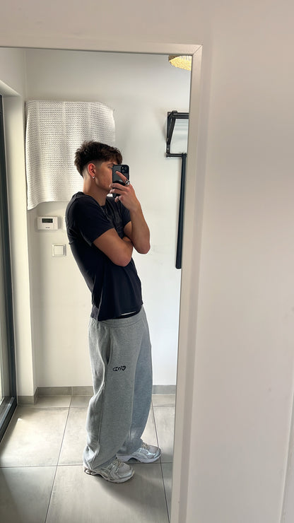 END SWEATPANTS